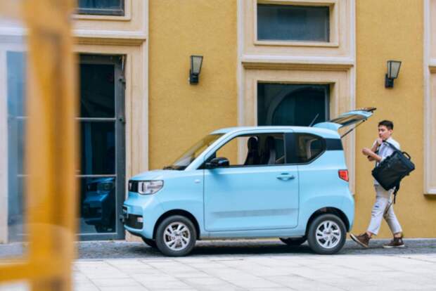 Hongguang Mini ev 丨 Он изменил всю отрасль «Народный самокат»