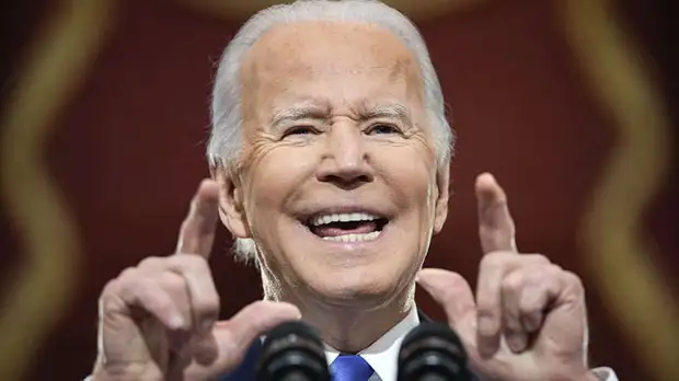 Политолог Простаков обвинил Байдена и США в двойных стандартах