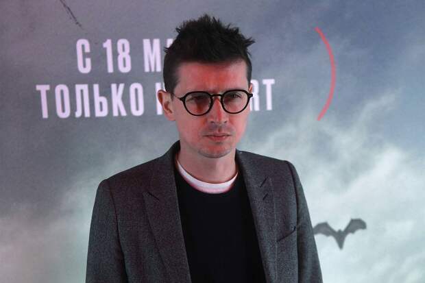 Идеализирующий Макрона и французскую политику журналист приговорен в России