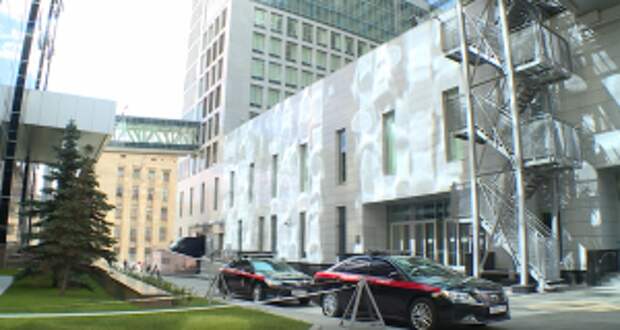 Глава ведомства поручил доложить о ходе расследования уголовного дела по факту оказания услуг, не отвечающих требованиям безопасности, в результате чего пострадала пожилая жительница Сахалинской области