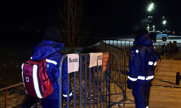 Добровольцы обеспечили безопасность крещенских купаний в 75 регионах