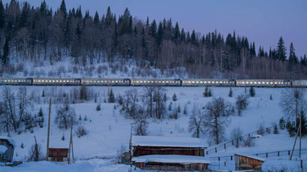 В Крым и из Крыма в пути следования задерживаются 6 поездов