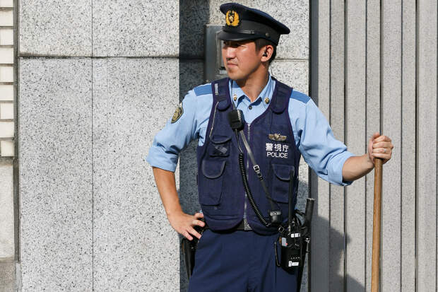 Владелец бара расправился с девушкой и спрятал ее за стеной заведения