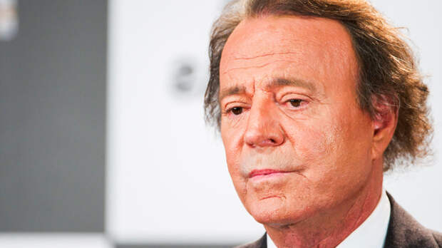 Дом ужасов на Карибах: как Хулио Иглесиас оказался в центре секс-скандала