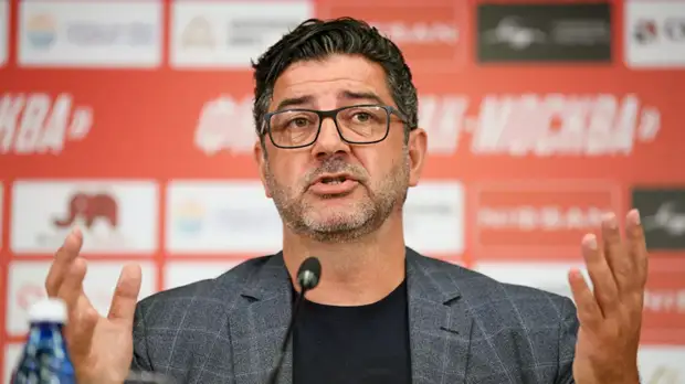 «Чемпионат»: Витории запрещено договором комментировать свою отставку из «Спартака»