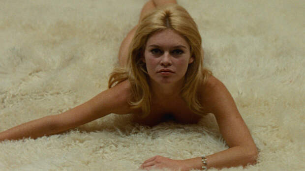 Перевернула мир, стала иконой стиля и бросила кино в 38 лет: лучшие роли Брижит Бардо