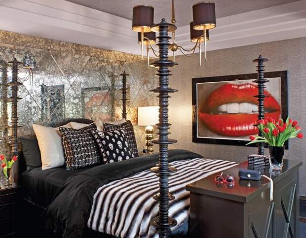 Зеркальная стена в интерьере: особенности оформления (56 фото)