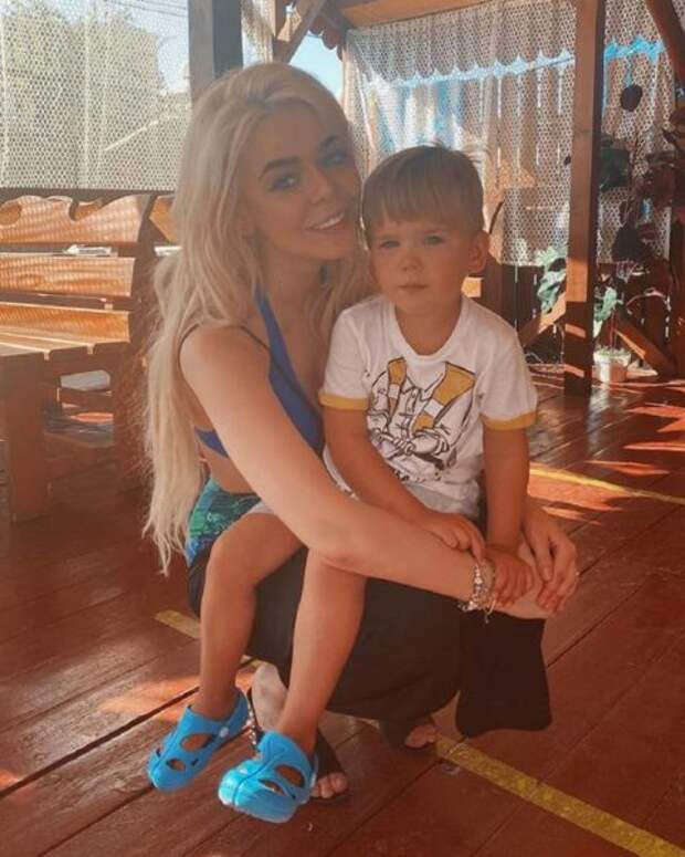Алина Гросу с братом