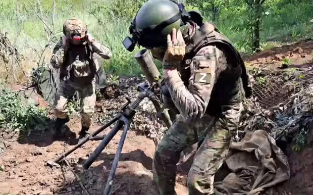 Наступающие в Нью-Йорке (Новгородском) бойцы ВС России взяли в окружение два украинских батальона
