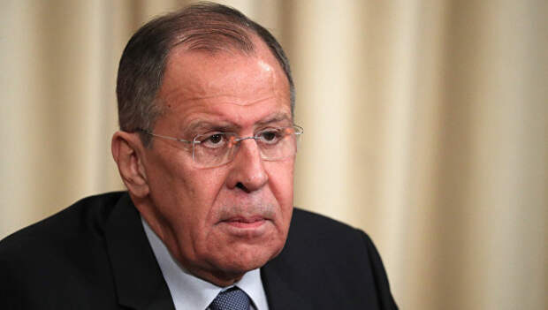 МИД РФ Сергей Лавров и МИД Бангладеш Абул Хасан Махмуд Али во время совместной пресс-конференции по итогам встречи в Москве. 2 апреля 2018 МИД РФ Сергей Лавров и МИД Бангладеш Абул Хасан Махмуд Али во время совместной пресс-конференции по итогам встречи в Москве. 2 апреля 2018