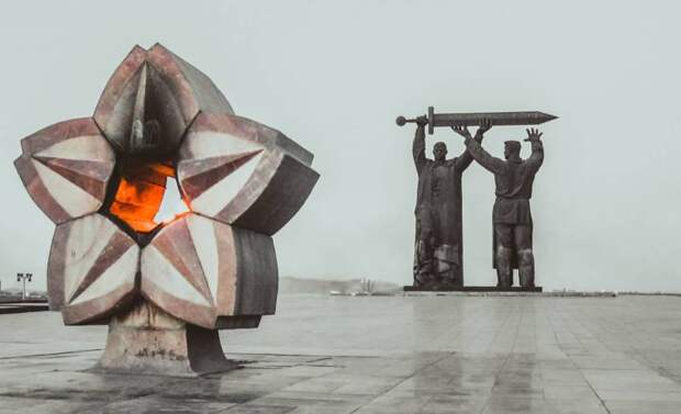 Меч Победы — триптих монументальных советских памятников