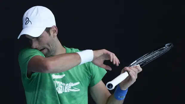 Тарпищев не считает, что Медведев стал фаворитом Australian Open ввиду отъезда Джоковича