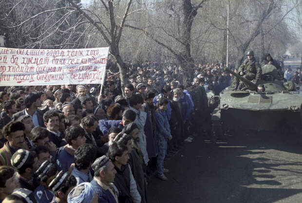 Митинги в Душанбе. /Фото: commons.wikimedia.org Митинги в Душанбе. /Фото: commons.wikimedia.org