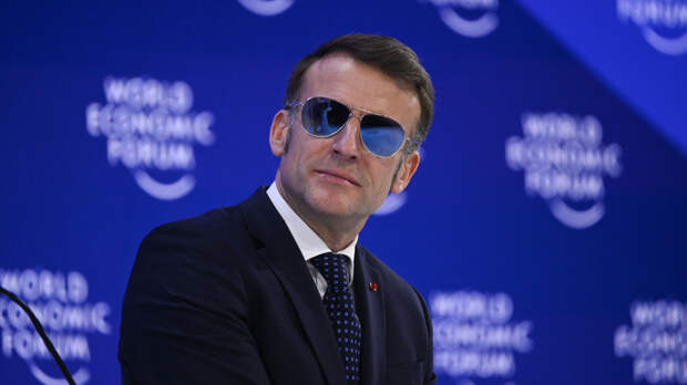 Макрон заявил, что любит Гренландию