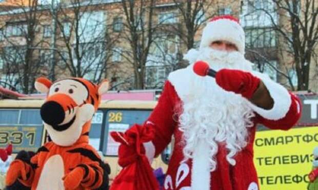 В Горловке прошло закрытие Главной Новогодней елки города