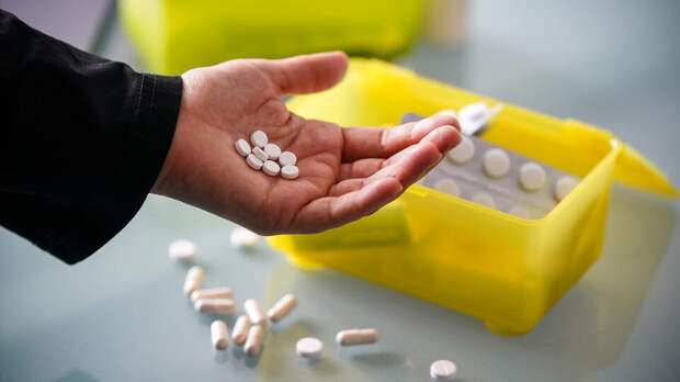 Россиян предостерегли от покупки БАДов на маркетплейсах