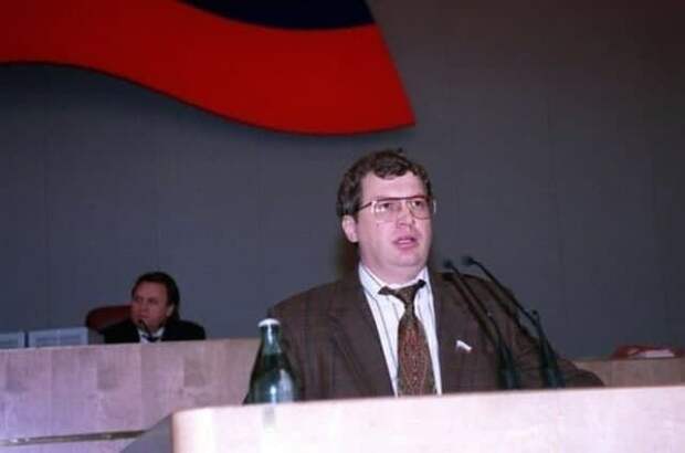 Сергей Мавроди выступает в Государственной Думе, 1994 год.