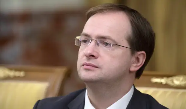 Мединский: у РФ и Украины максимально сближенные позиции по ее нейтральному статусу