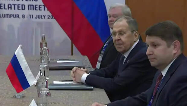 Накалённые отношения после некоторой «оттепели»: глава МИД РФ и госсекретарь США встретились в Куала-Лумпуре