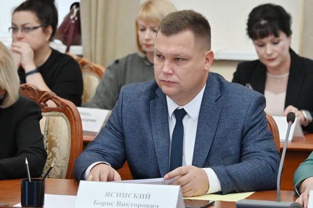 Власти Рязани усилили контроль за очисткой крыш после гибели девушки