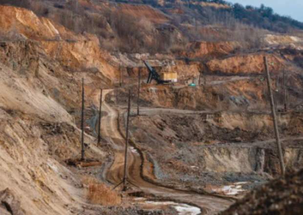 Bloomberg: Украина уже готова отдать США природные ресурсы Bloomberg: Украина уже готова отдать США природные ресурсы