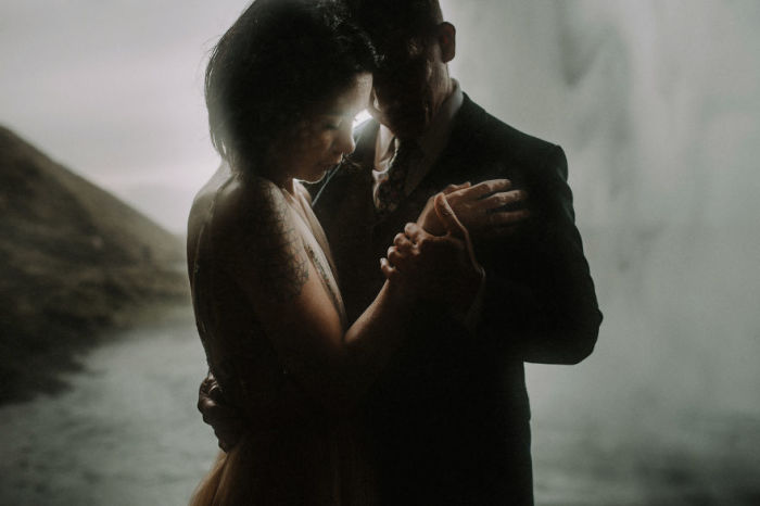 От одного прикосновения перехватывает дух. Автор фотографии: (Ashley + Ben Kochanowski) Эшли + Бен Кохановски. От одного прикосновения перехватывает дух. Автор фотографии: (Ashley + Ben Kochanowski) Эшли + Бен Кохановски.