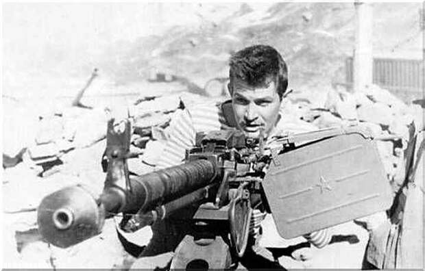 Апрель 1985. Двенадцать советских воинов против стократно превосходящих сил противника