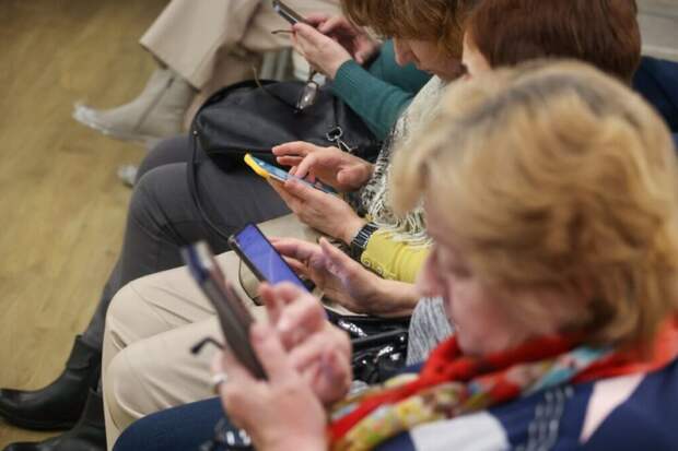 Мошенники научились подменять контакты в телефонах