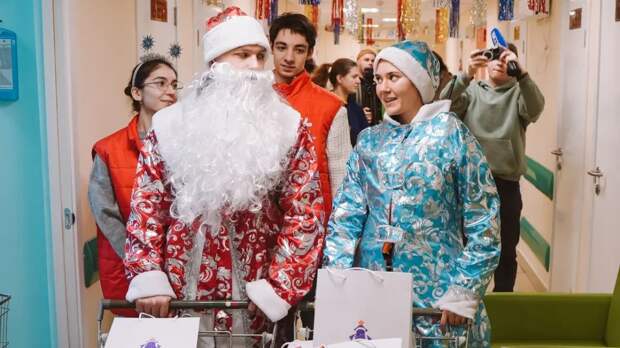 Более 4,6 млн детей и взрослых приняли участие в акции «Новый год в каждый дом»