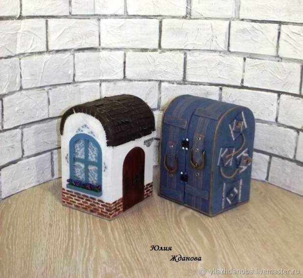 Делаем домик-кофр для игрушки