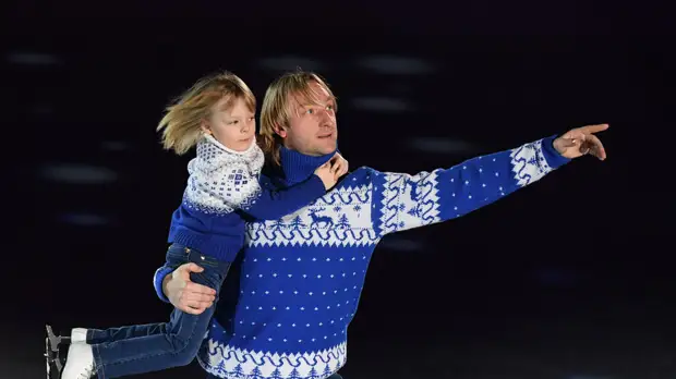 Сын Плющенко ответил подписчице в Instagram на шутку про заложника