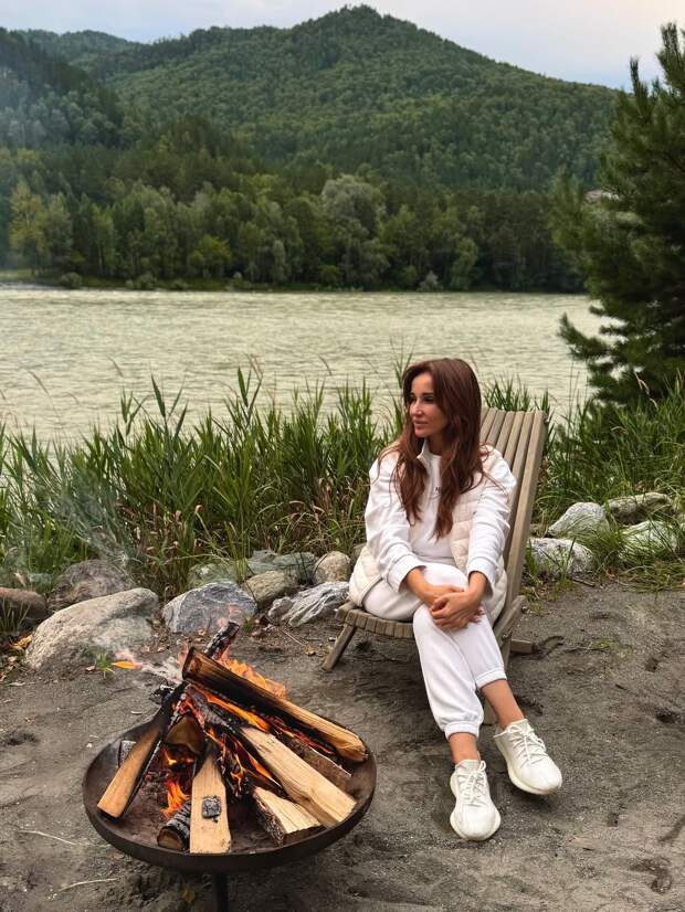 «Меня избил любимый мужчина»: Анфиса Чехова о причине увлечения психологией