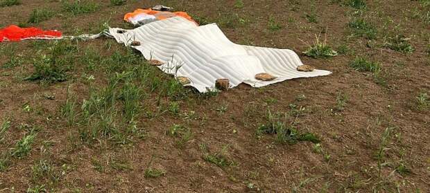 Прокуратура организовала проверку по факту гибели парашютиста в Ленинградской области
