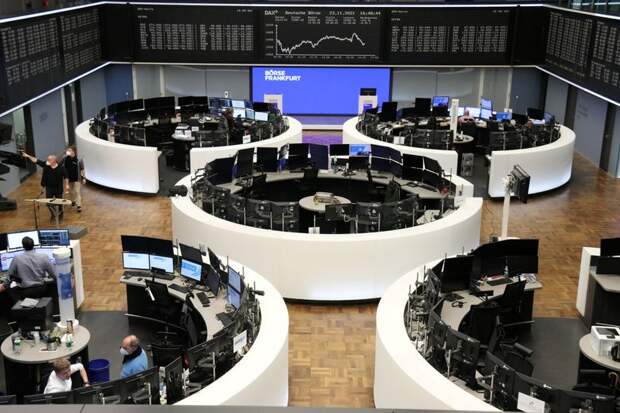 Акции нефтянки прервали четырехдневную черную полосу европейских индексов