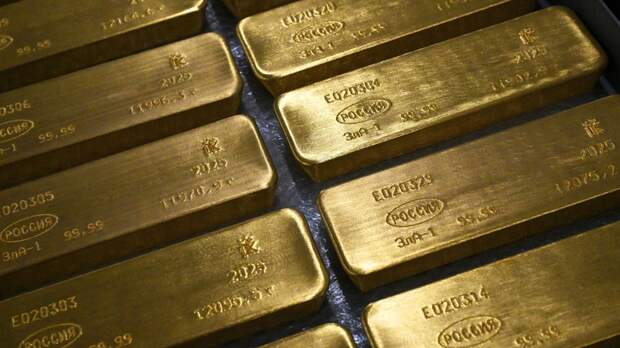 Центробанки в ноябре увеличили закупки золота до 45 т