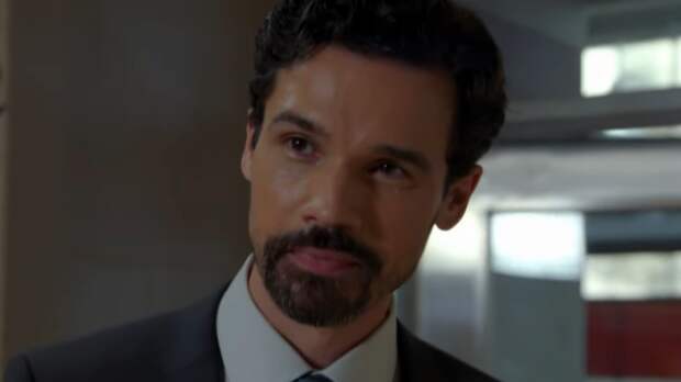 Essential Viewing: 7 Movies and TV Shows Starring Chicago Fire Newcomer Steven Strait