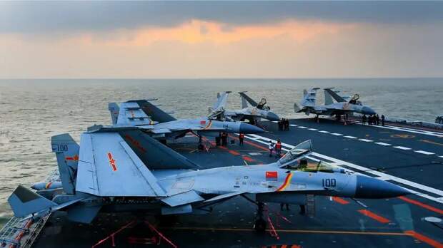 По темпам строительства боевых кораблей Китай в настоящее время обгоняет все другие страны, и, согласно взглядам командования ВМС НОАК, авианосцы в будущем должны кардинально увеличить ударные...