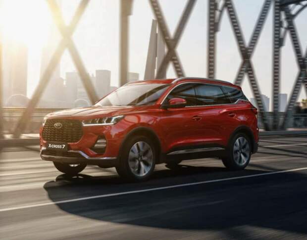 В Петербурге ищут владельца последнего нового кроссовера XCITE X-Cross 7