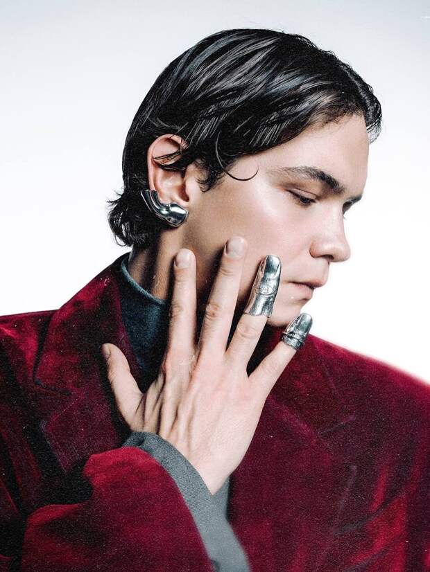 «Это самое дорогое, что я покупал в своей жизни»: Слава Копейкин о компульсивных тратах и популярности