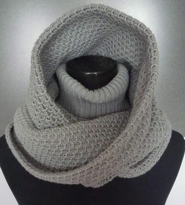 Теплый и оригинальный шарф-капюшон с воротом спицами
