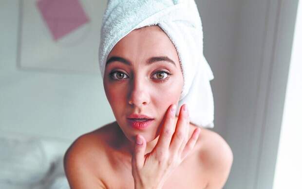 Скорая помощь для кожи в праздники: как убрать отёки и покраснения