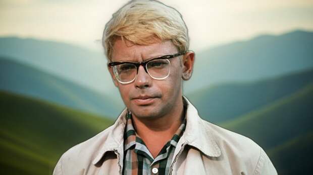 «Он мечтал о Гамлете, а ему предлагали выпить»: как роковая роль Шурика убила драматического актёра Александра Демьяненко в 62 года