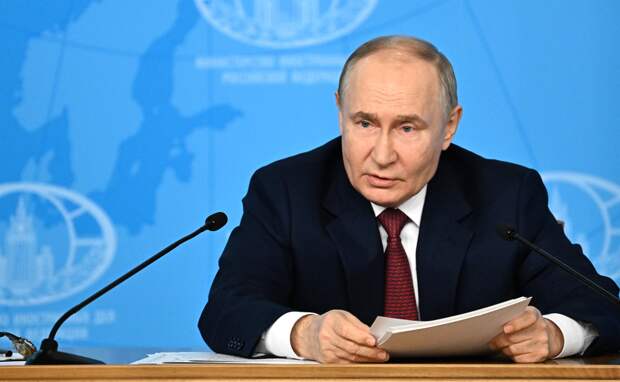Путин: эгоизм и высокомерие Запада приближают мир к точке невозврата