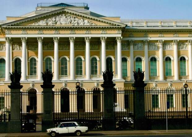 Русский музей представит коллекцию авангарда участникам экономического форума в Петербурге