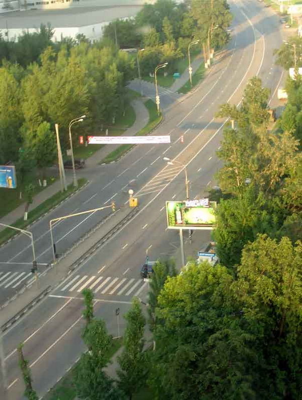 Как сделать фотографию в людном месте без людей?