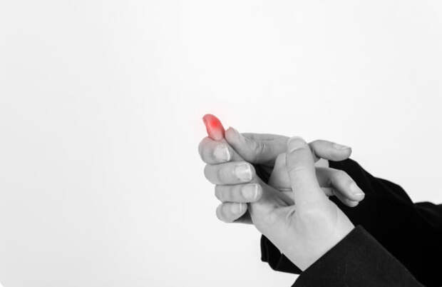 Врач рассказала, как заноза может привести к тяжёлому заболеванию