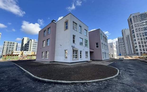 В Приморском районе построили детский сад на 220 мест