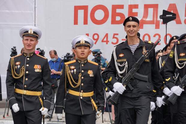 Парады по случаю Дня Победы пройдут в 28 городах РФ