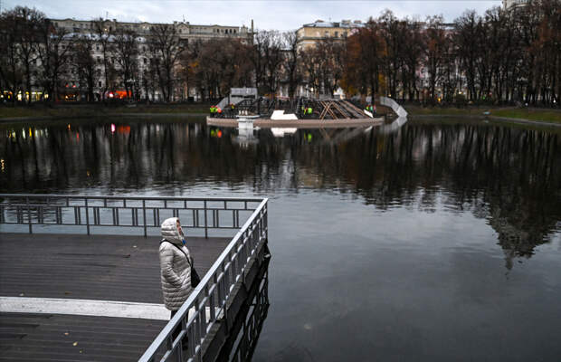 Москвичам рассказали об аномалии