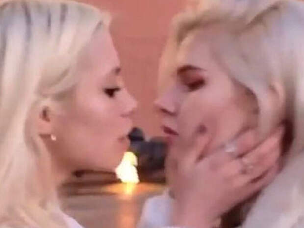 В Москве СК ищет героинь непристойного видео на фоне Вечного огня